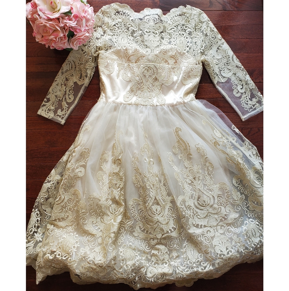 Modcloth | Lace Metallic Dress | Gold, Cream - Picture 4 of 9